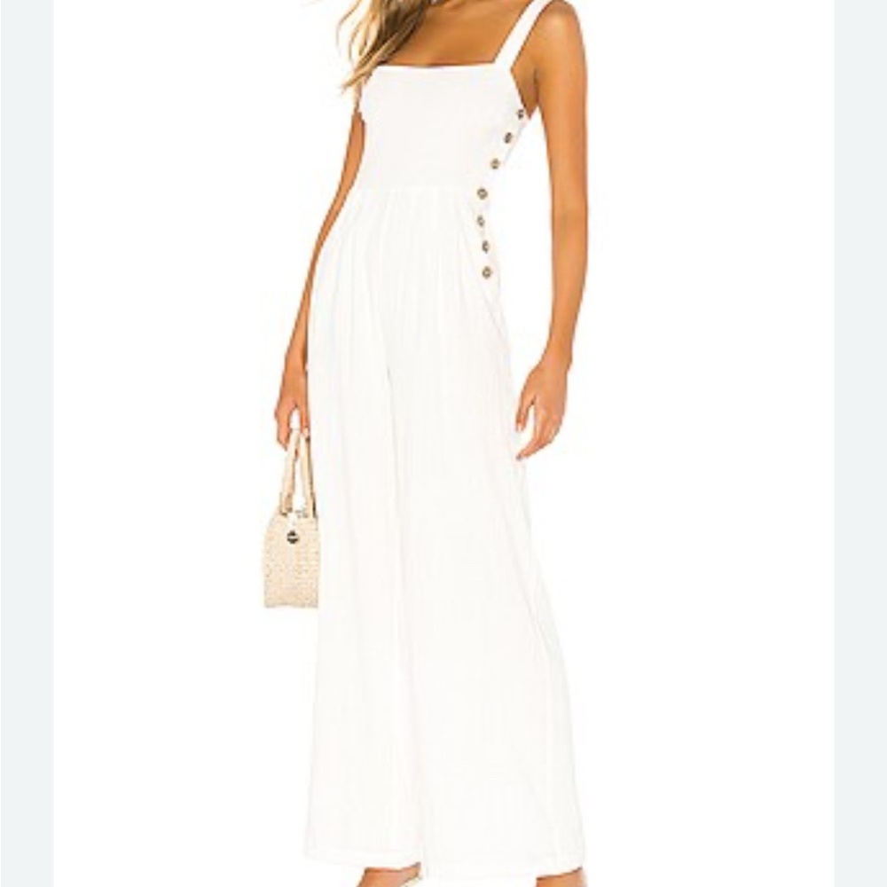 Elegant Cream Sleeveless jumpsuit with Button Detail